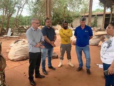 Foto da Notícia: OAB-MT intervém por trabalhadores do aterro sanitário de Cuiabá 